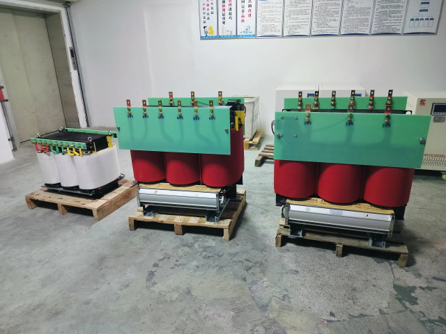 岳塘KS11-1000KVA矿用变压器